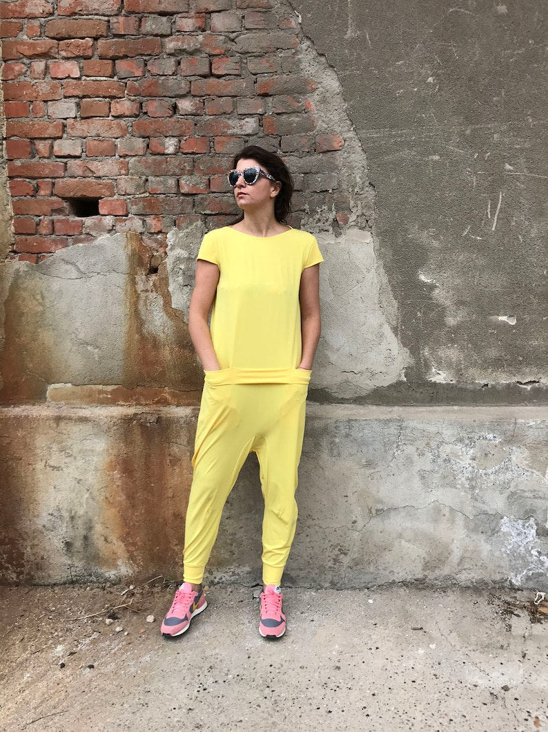 women's jumpsuit, women's jumpsuit, yellow jumpsuit, yellow overalls, backless top, yellow jumpsuit, short sleeve jumpsuit, simple jumpsuit