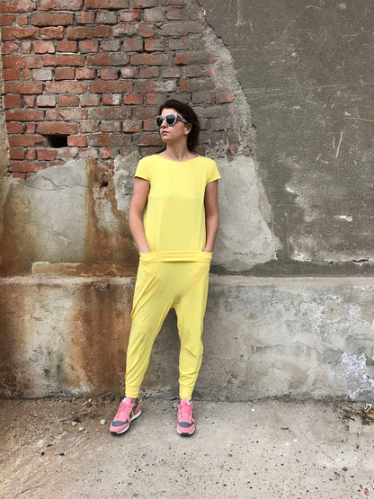women's jumpsuit, women's jumpsuit, yellow jumpsuit, yellow overalls, backless top, yellow jumpsuit, short sleeve jumpsuit, simple jumpsuit